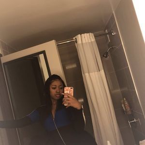 Meet your Posher, Katelyn